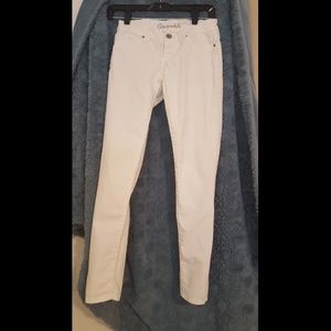 NWOT Aeropostale white stretchy ankle lola jegging